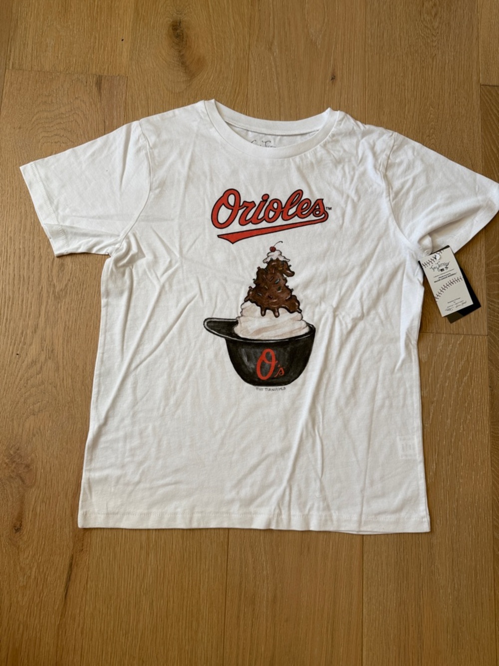 NWT Tiny Turnip Kids White Orioles Sundae Helmet Short Sleeve Tee size xl (14)